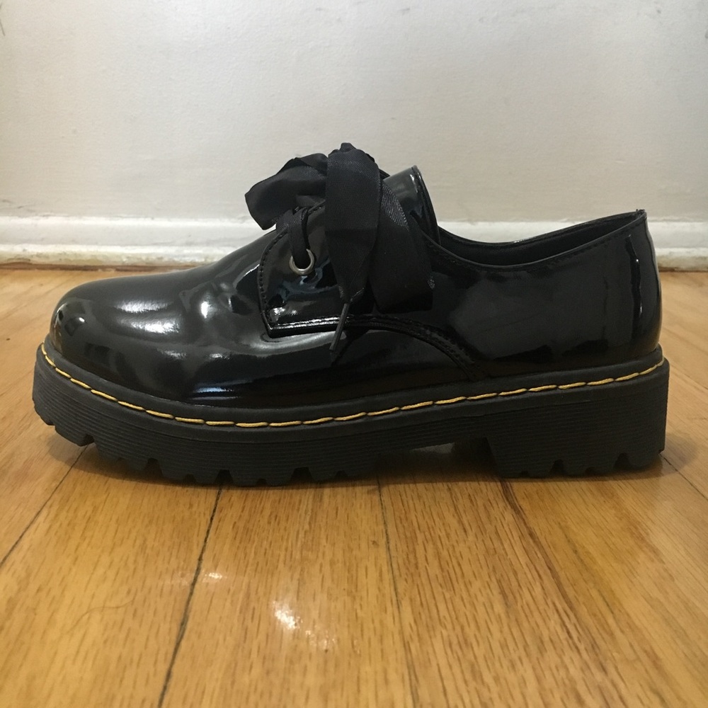 ♦️SOLD♦️From Japan Ribbon Lace Vinyl PVC Oxfords - Picture 4 of 6